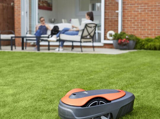 Flymo EasiLife Robotic Lawnmower
